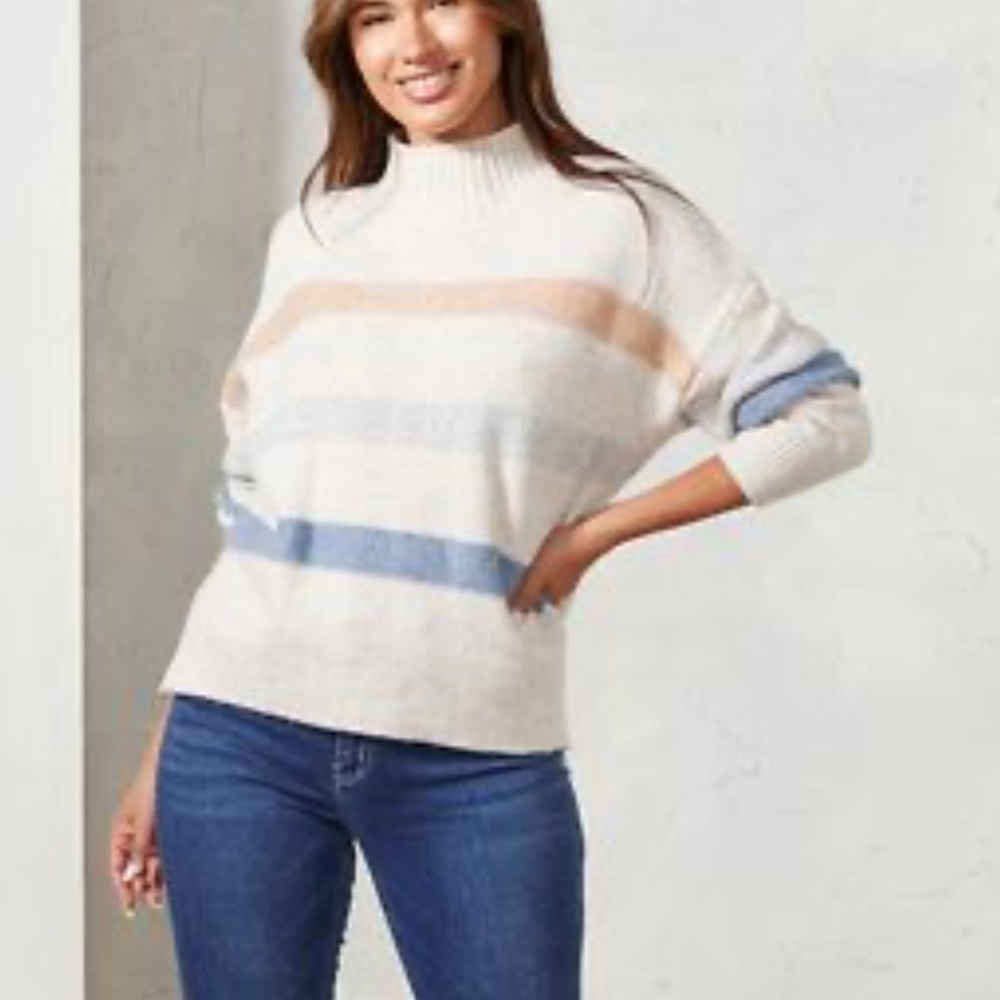 LUMIÈRE Wool Blend Elegant Striped Turtleneck Sweater - Cream, Blue, Tan